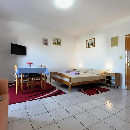 Appartement Kopriva Murter